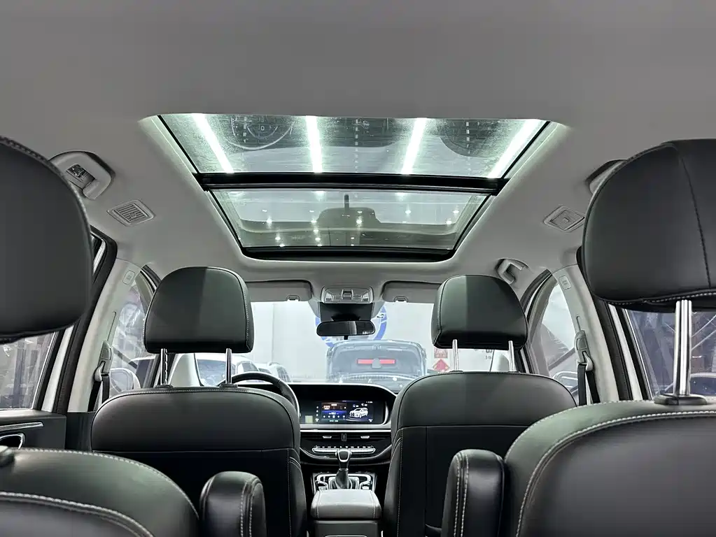 GAC Trumpchi M6 2022 — фото 17