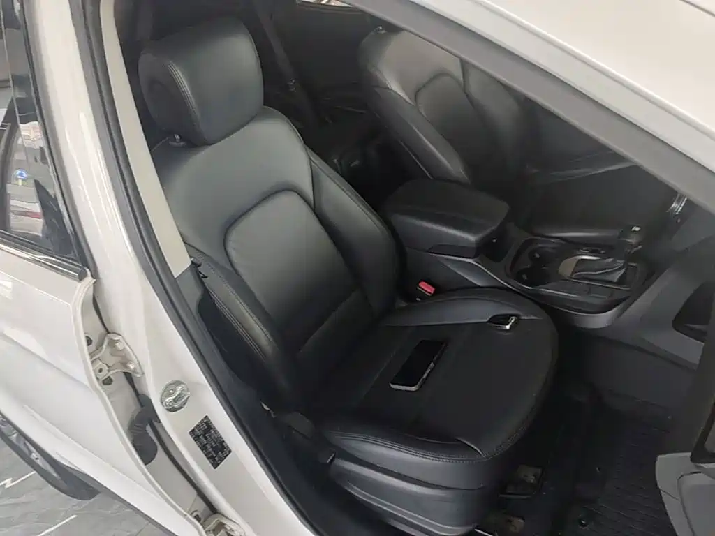 Hyundai Santa Fe 2016 — фото 25