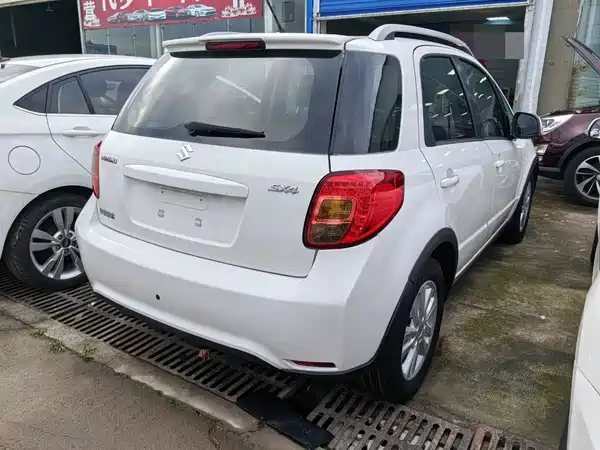 Suzuki Karma 2014