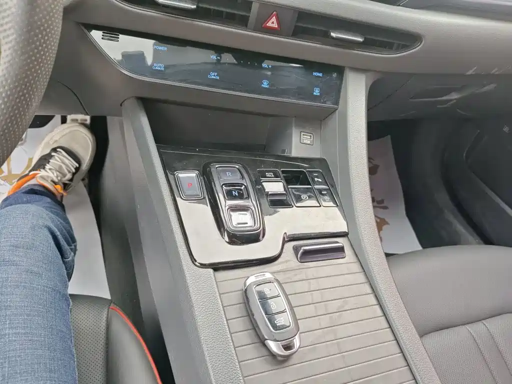 Hyundai Sonata 2020 — фото 10