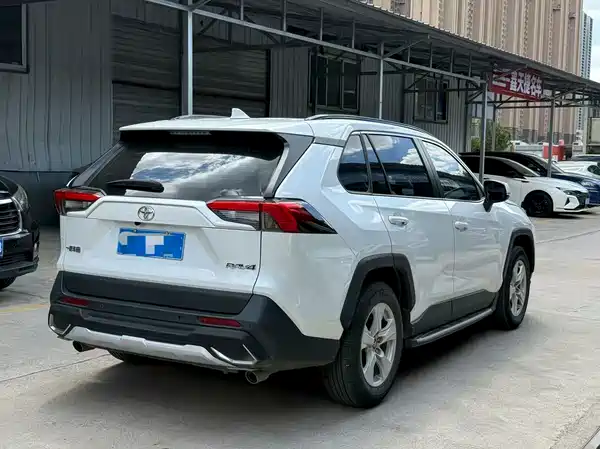 Toyota RAV4 2025