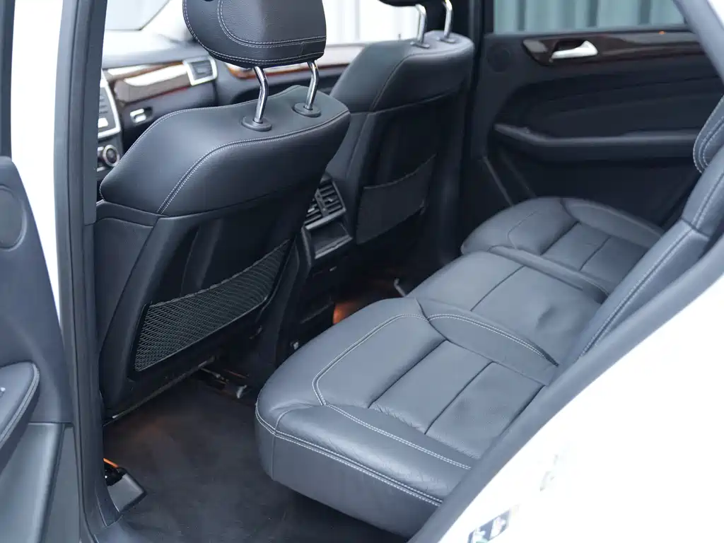 Mercedes-Benz M-Class 2015 — фото 11