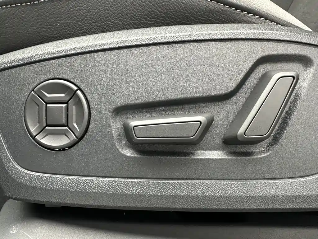 Audi Q3 2022 — фото 13