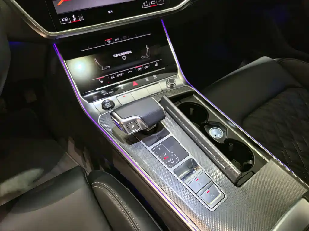 Audi A6L 2025 — фото 13