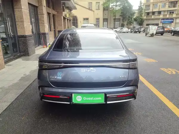 BYD Seal 07 DM-i 2025