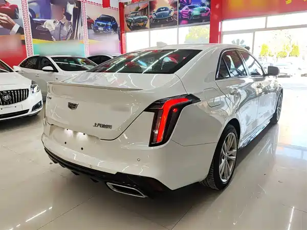 Cadillac CT4 2021