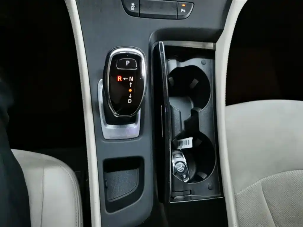 Buick LaCrosse 2019 — фото 14