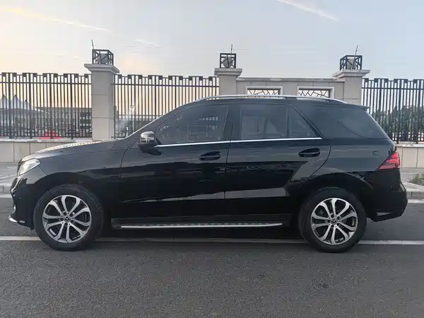 Mercedes-Benz GLE 2018