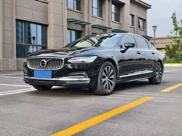 Volvo S90 2022