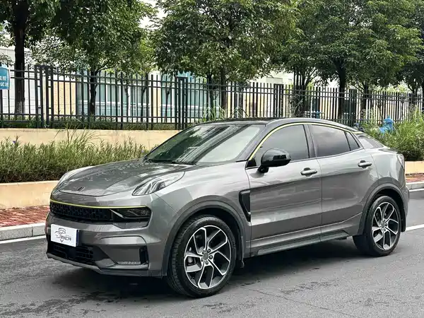 Lynk & Co 05 2022