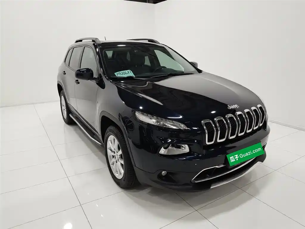 Jeep Cherokee 2016 — фото 22