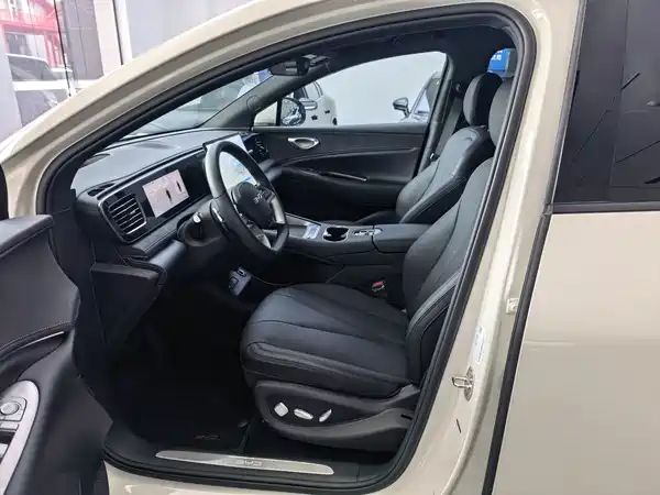 BYD Sealion 06 2025