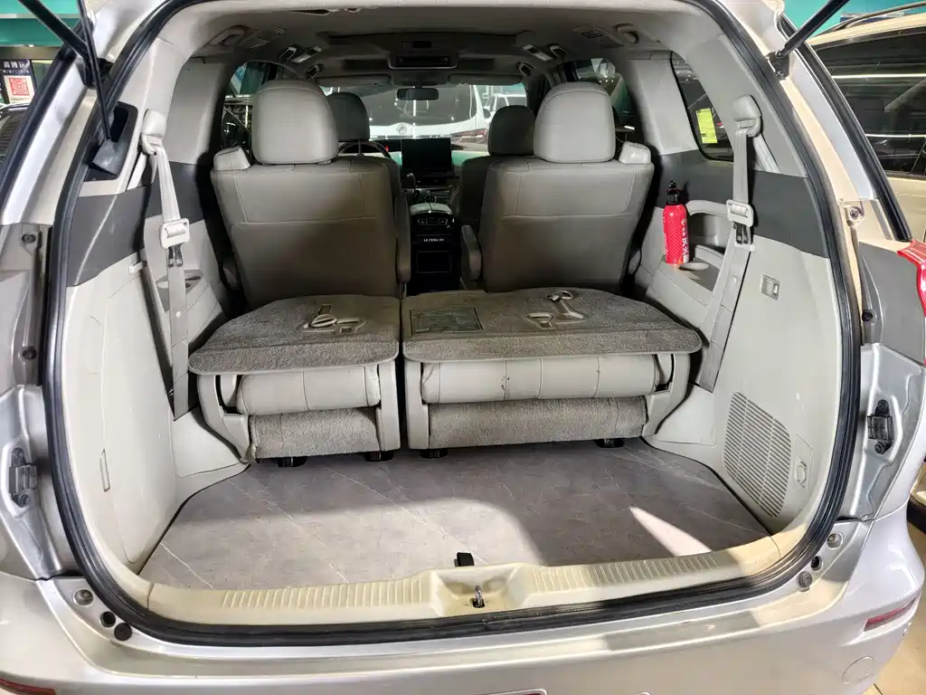 Toyota Previa 2010