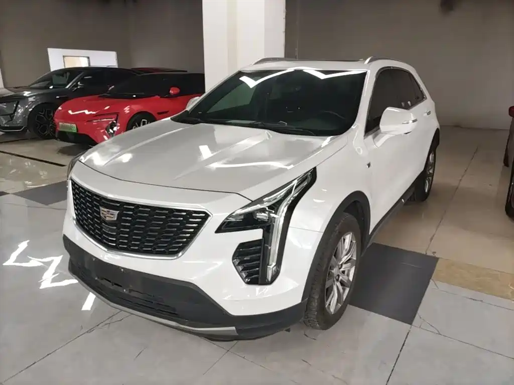 Cadillac XT4 2020 — фото 2