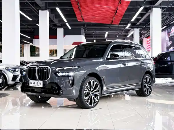 BMW X7 M60i 2023