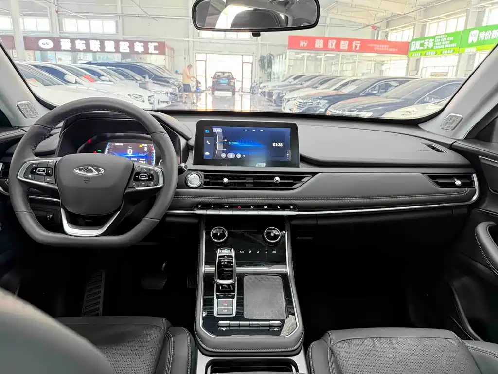 Chery Tiggo 8 2022 — фото 15
