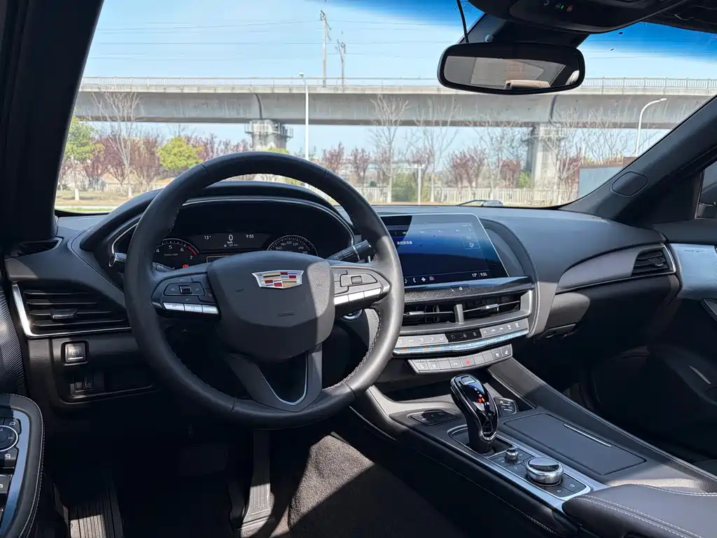 Cadillac CT5 2023 — фото 16