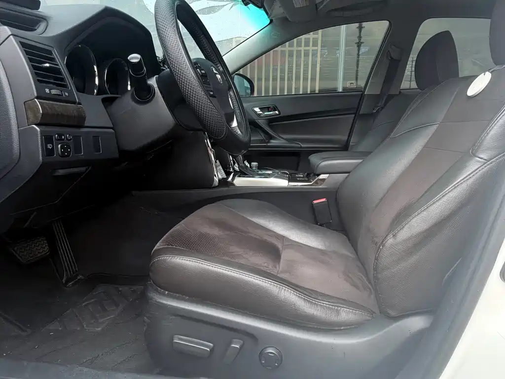 Toyota Reiz 2017