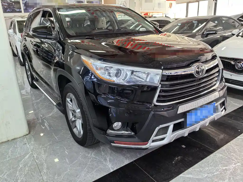 Toyota Highlander 2018 — фото 3