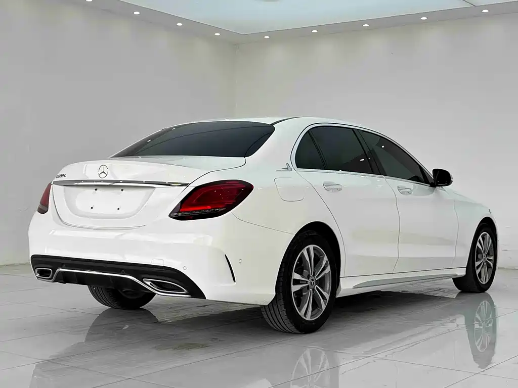 Mercedes-Benz C-Class 2020 — фото 12