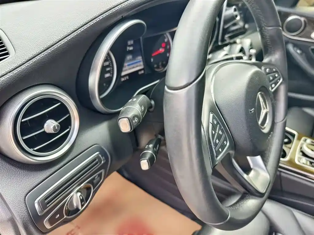Mercedes-Benz C-Class 2016 — фото 17
