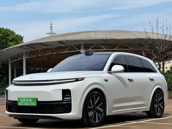 Li Auto L7 2023