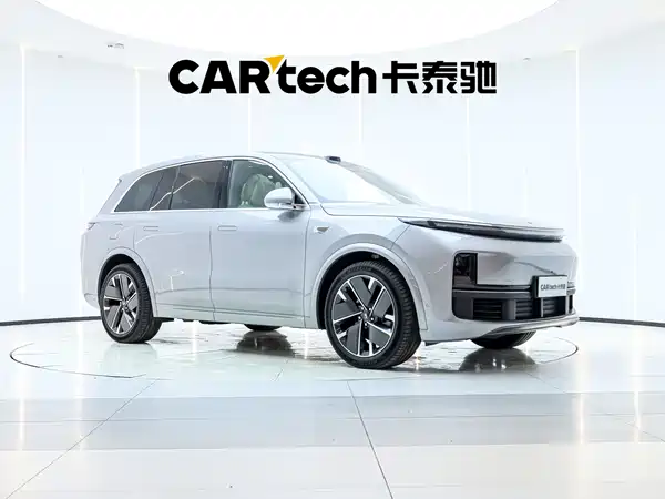 Li Auto L8 2025