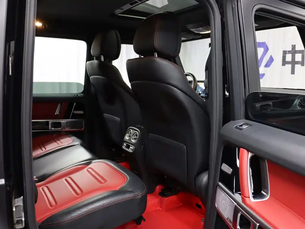 Mercedes-Benz G-Class 2019 — фото 24