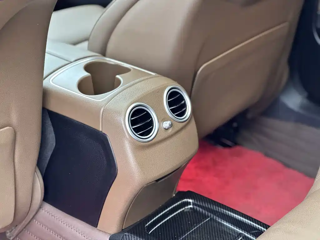 Mercedes-Benz E-Class 2020 — фото 8