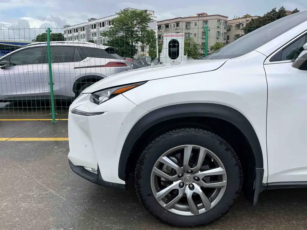 Lexus NX 2016
