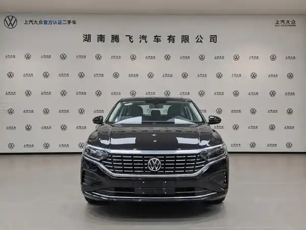 Volkswagen Passat 2024