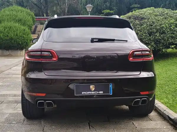 Porsche Macan 2015