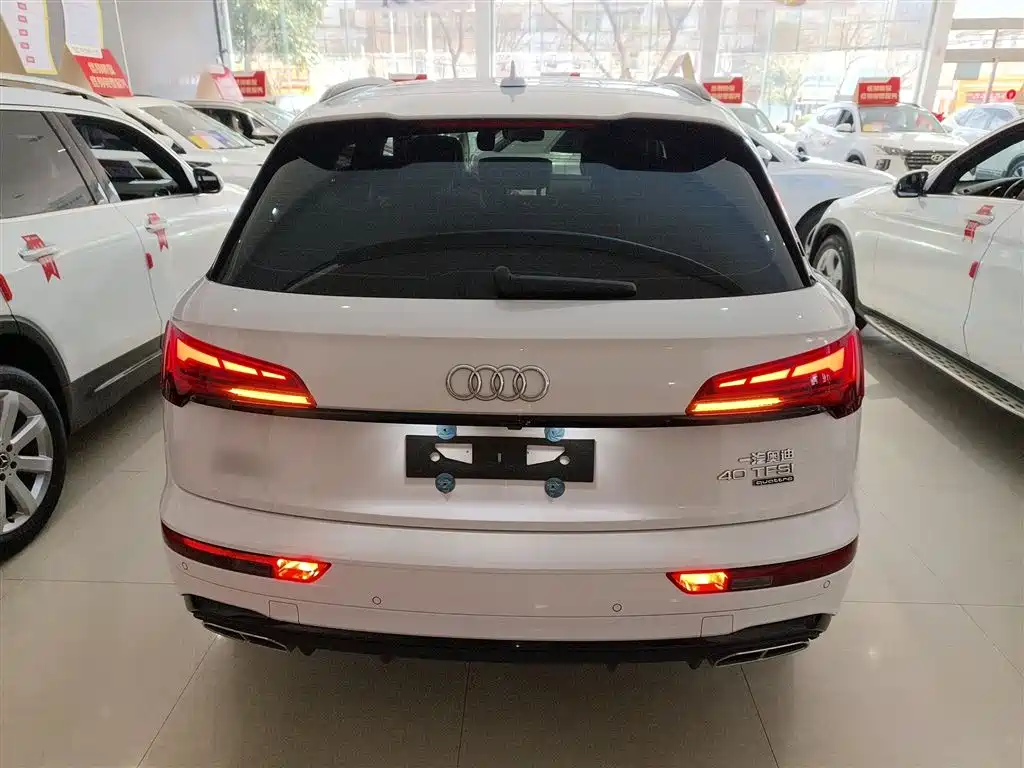 Audi Q5L 2023 — фото 4