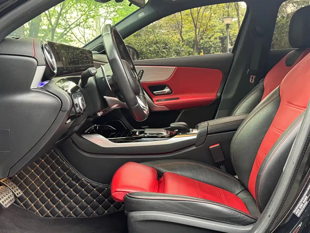Mercedes-Benz A-Class AMG 2023 — фото 10