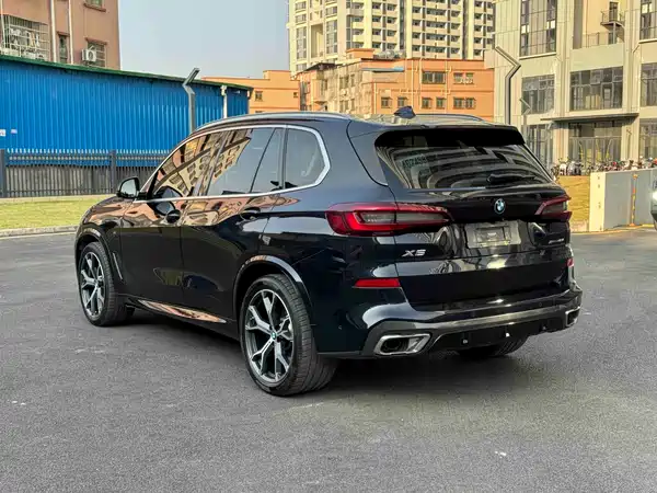 BMW X5 2021