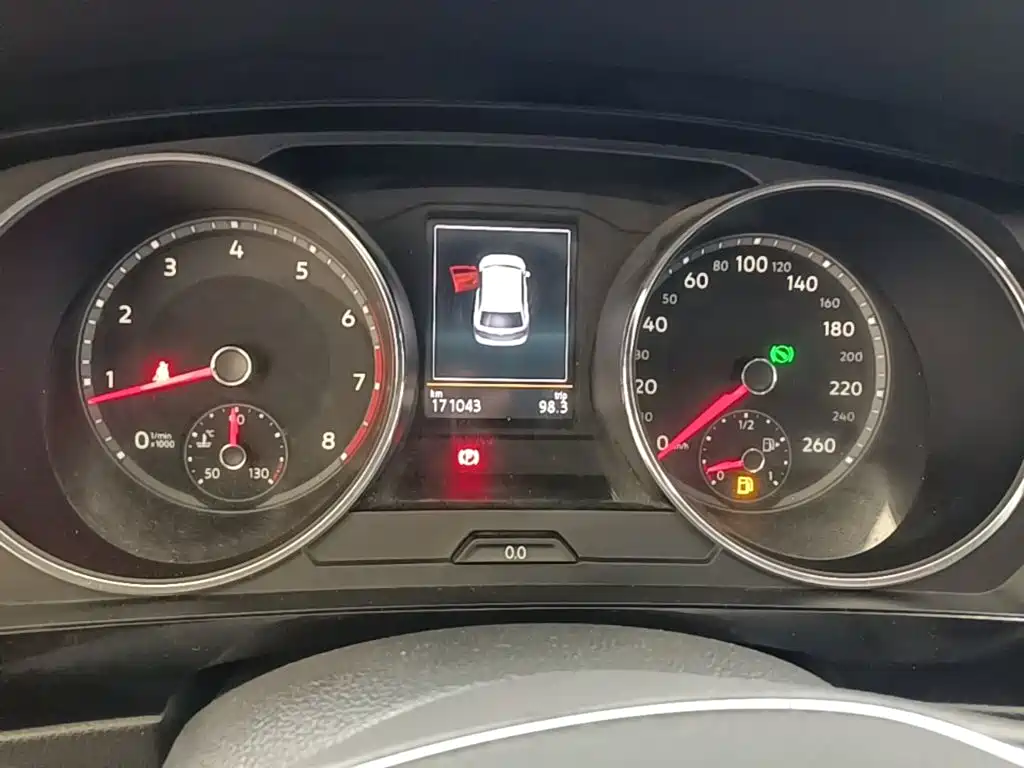 Volkswagen Tiguan L 2018 — фото 12