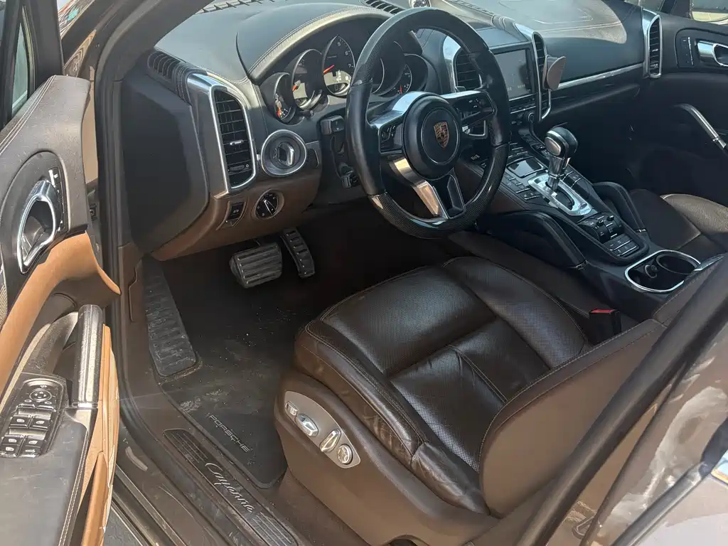 Porsche Cayenne 2015