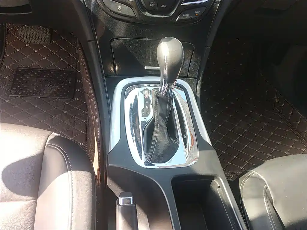 Buick Regal 2014 — фото 14