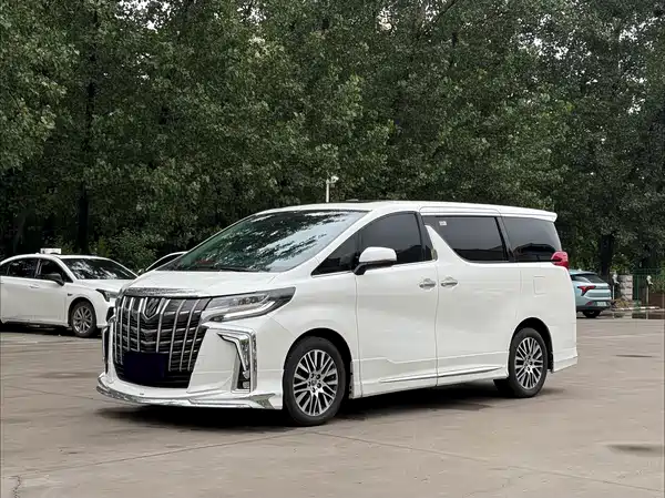 Toyota Alphard 2015
