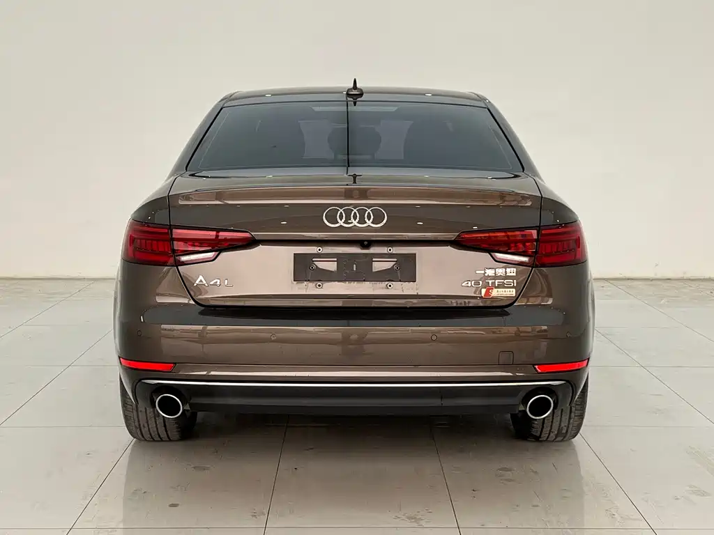 Audi A4L 2018 — фото 13