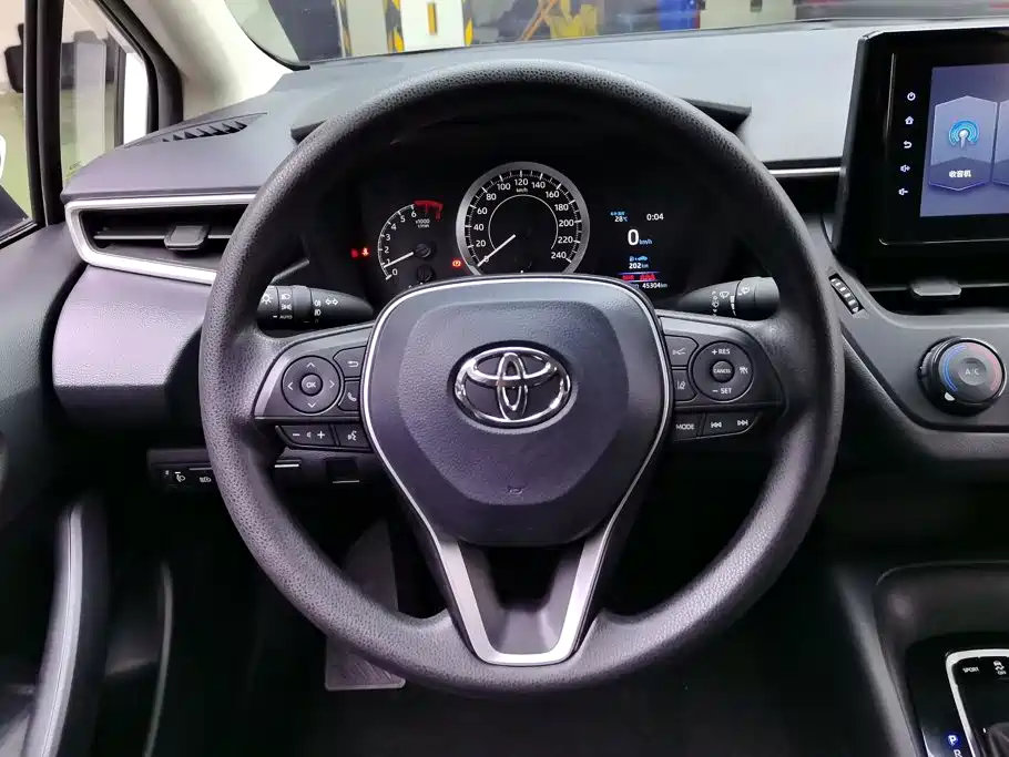 Toyota Corolla 2021 — фото 15
