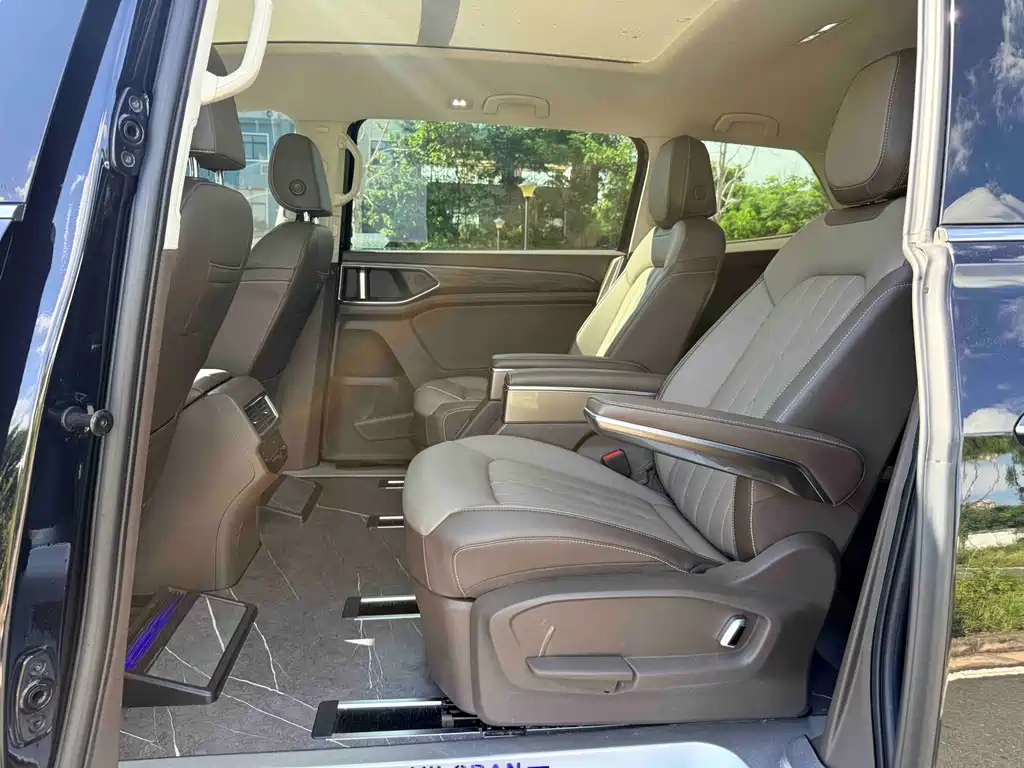 Volkswagen Viloran 2023