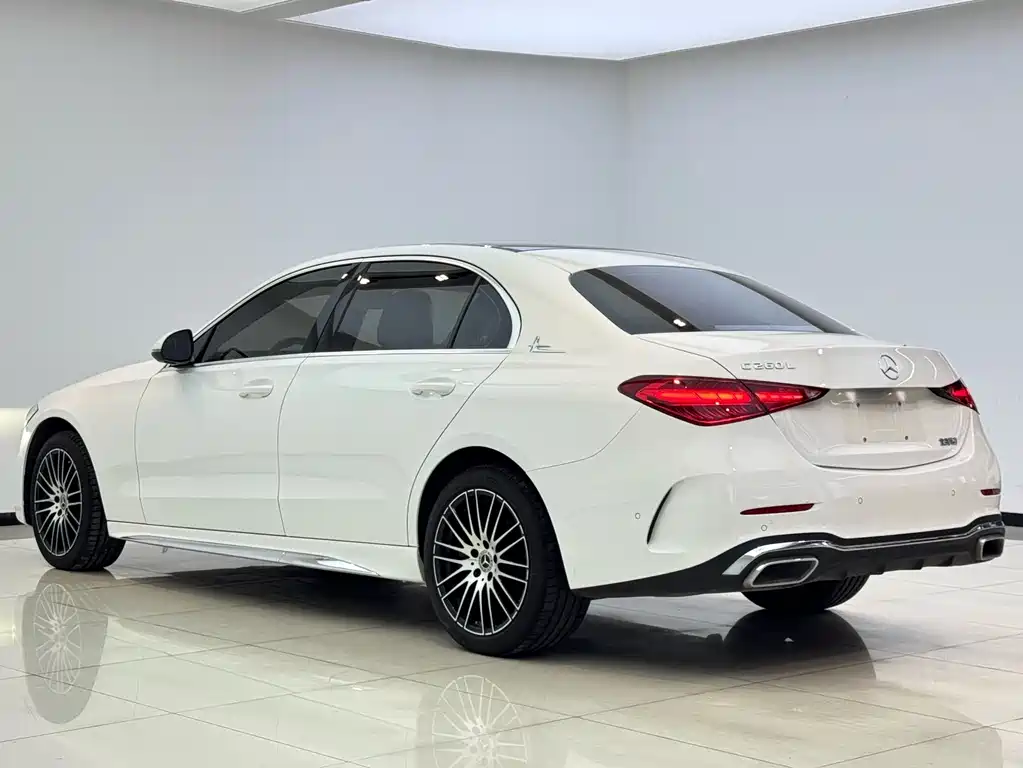 Mercedes-Benz C-Class 2022 — фото 15