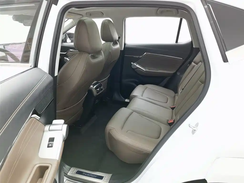 GAC Motor Trumpchi GS4 2024 — фото 15