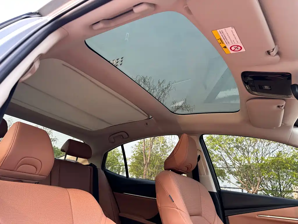 Toyota Camry 2024 — фото 13