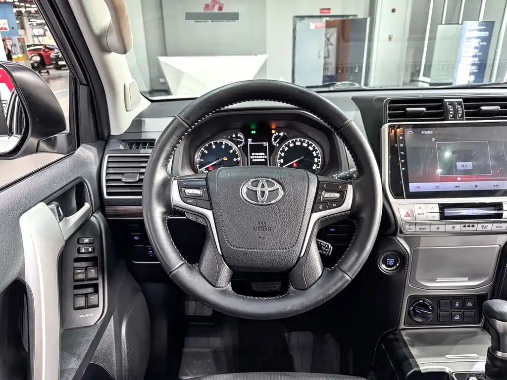 Toyota Prado 2018