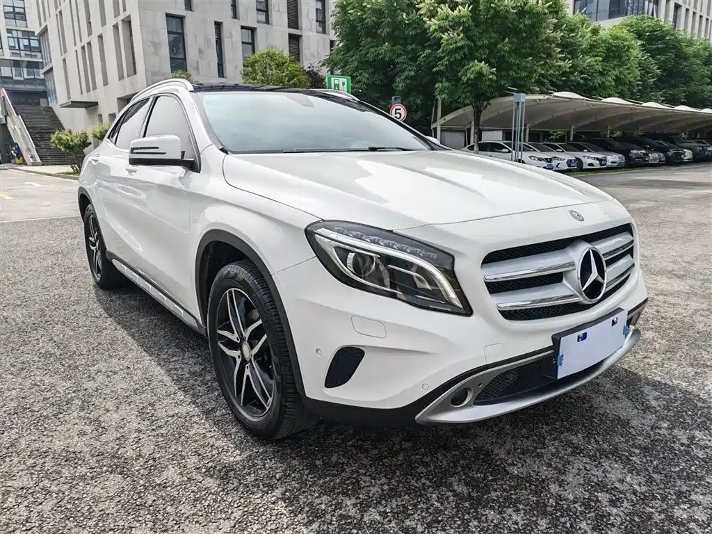 Mercedes-Benz GLA 2016 — фото 9