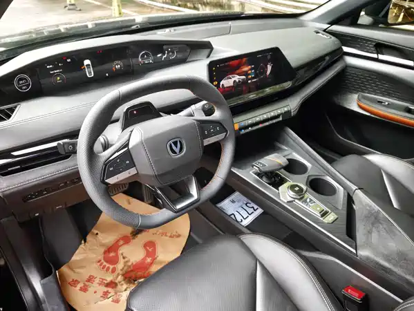Changan UNI-V 2022