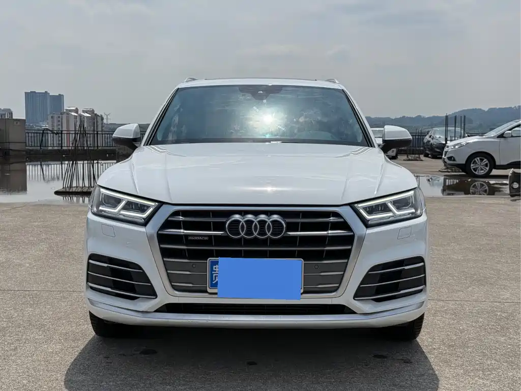 Audi Q5L 2020 — фото 2