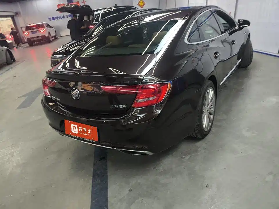 Buick LaCrosse 2018 — фото 2